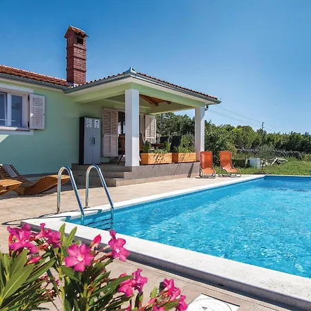 Awesome In With Wifi Holiday home